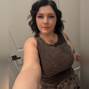 Meet your Posher, Karadine